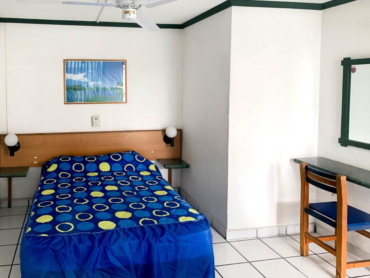 Hotel Vagabundo Plaza Del Sol Zapopan Buitenkant foto